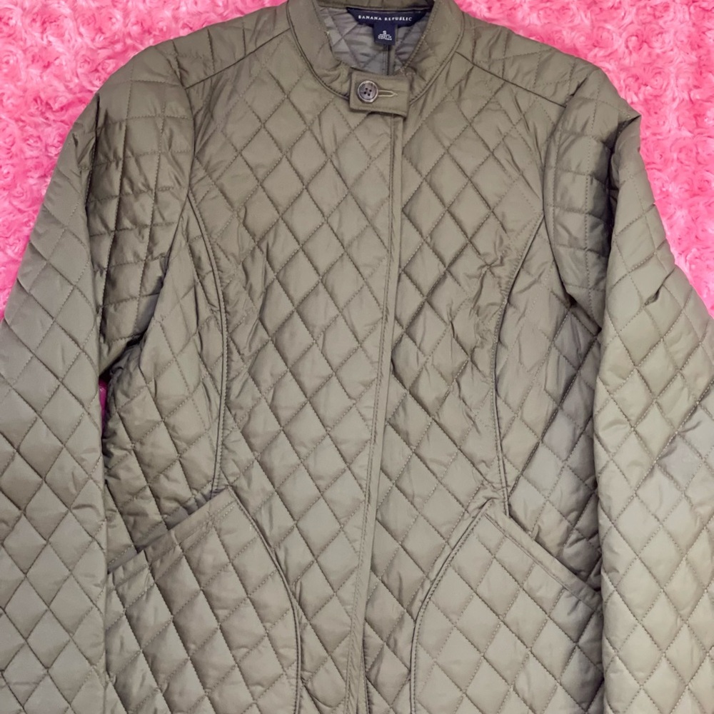 Banana Republic Green Puffer Jacket Quilted Design